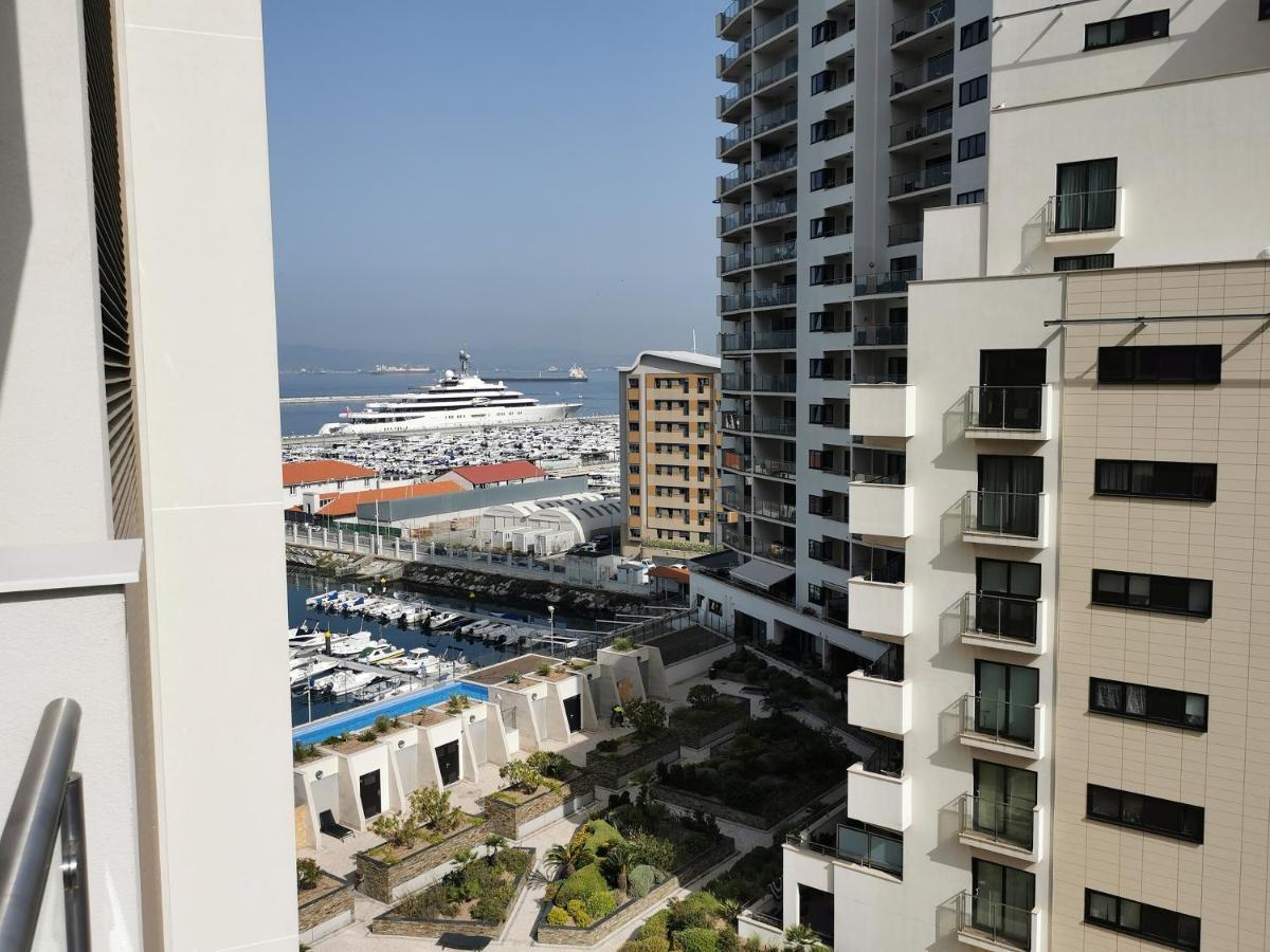 Kings Wharf Quay29 - Large Studio Apartment With 3 Pools - Gym - Rock Views - Holiday And Short Let Apartments In Cebelitarık Dış mekan fotoğraf